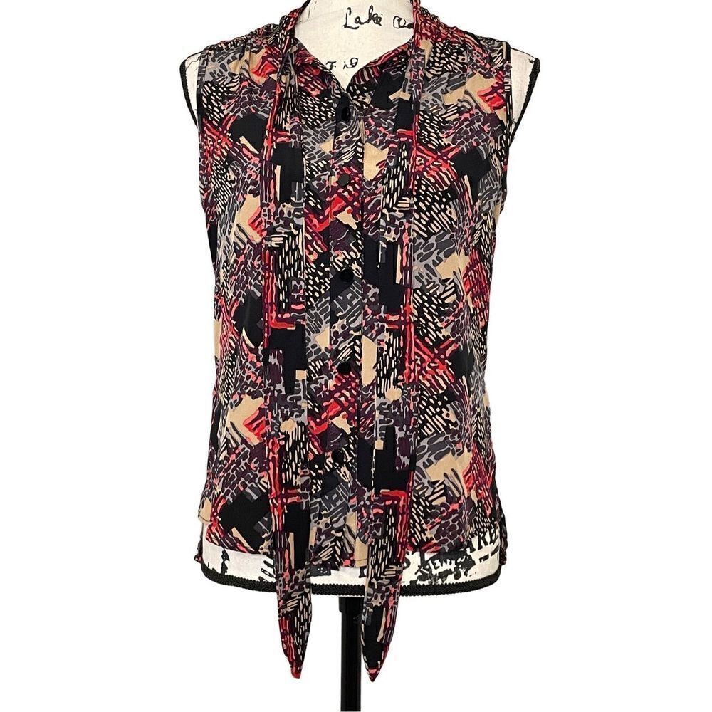 Trina Turk Sleeveless 100% Silk blouse,‎ Size Small